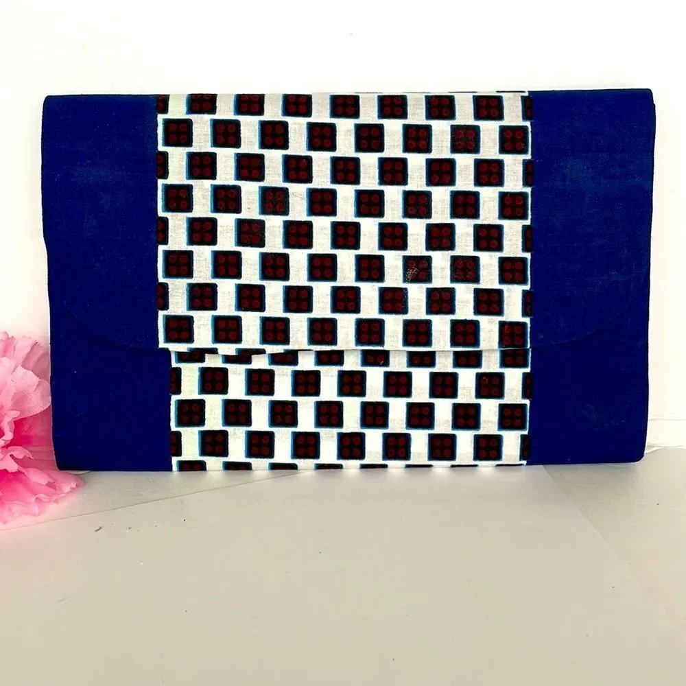 BLUE AND CHECKED HAND CRAFTED CLUTCH‎